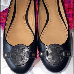 Barely used Tory Burch black flats